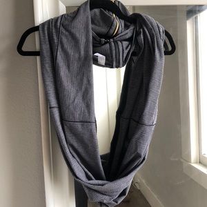 Lululemon striped infinity scarf